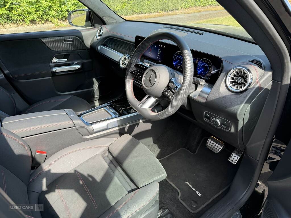 Mercedes-Benz EQB Eqb 250 140Kw Amg Line Executive 70.5Kwh Black #4