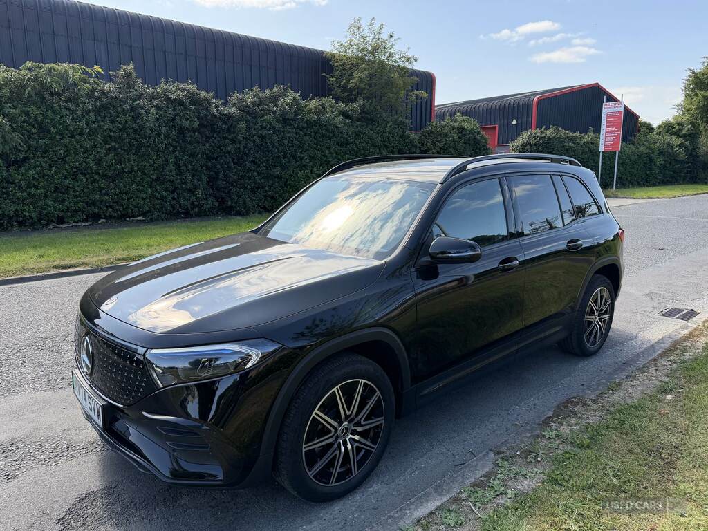Mercedes-Benz EQB Eqb 250 140Kw Amg Line Executive 70.5Kwh Black #3