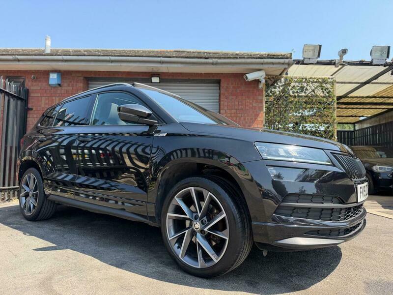 Skoda Karoq 2.0 Tsi Sportline Dsg FV19ZZC Black #3