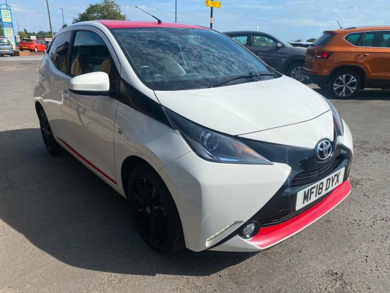 Toyota Aygo 1.0 Vvt-i X-press White #3