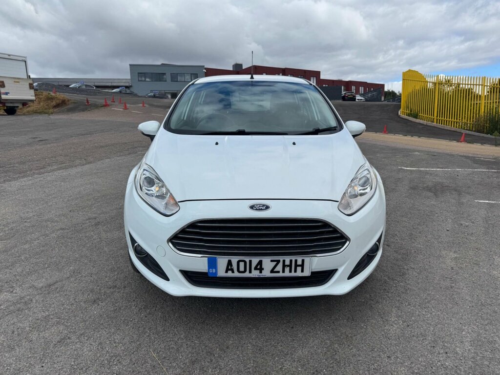 Ford Fiesta 1.0T Ecoboost Zetec Euro 5 Ss AO14ZHH White #3