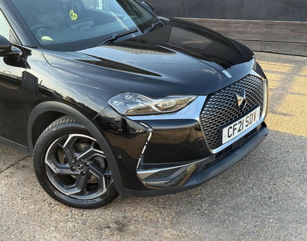 DS DS 3 Crossback Suv 1.2 Puretech Ultra Prestige Crossback Eat8 Eur CF21SDV Black #4