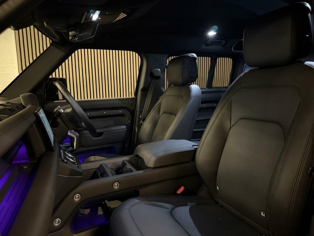 Land Rover Defender 110 X-dynamic Hse Black