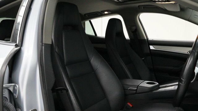 Porsche Panamera 3.0 300 V6 Tiptronic S #44