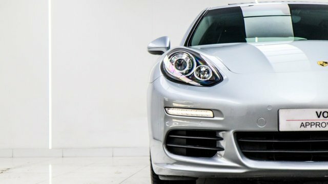 Porsche Panamera 3.0 300 V6 Tiptronic S #10