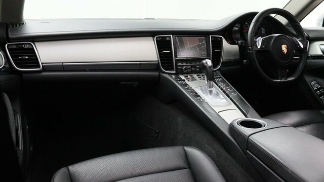 Porsche Panamera 3.0 300 V6 Tiptronic S #55