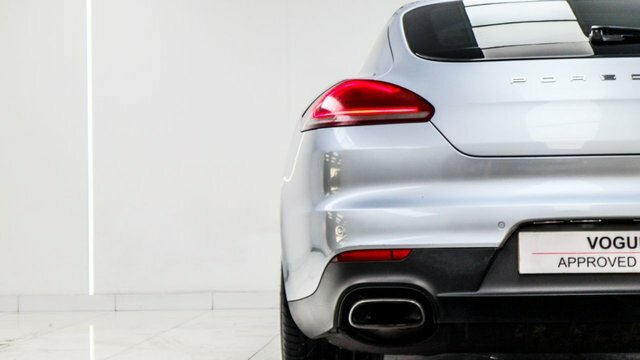 Porsche Panamera 3.0 300 V6 Tiptronic S #28