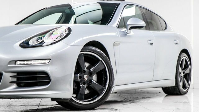 Porsche Panamera 3.0 300 V6 Tiptronic S #13