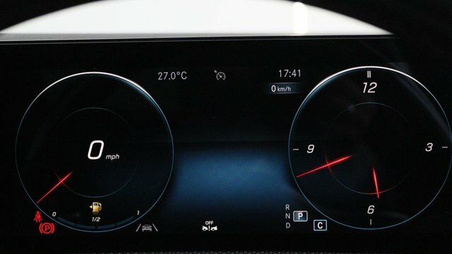 Mercedes-Benz CLA Class Saloon 1.3 Cla200 Amg Line Premium 2 Coupe 7G-dc Black #58