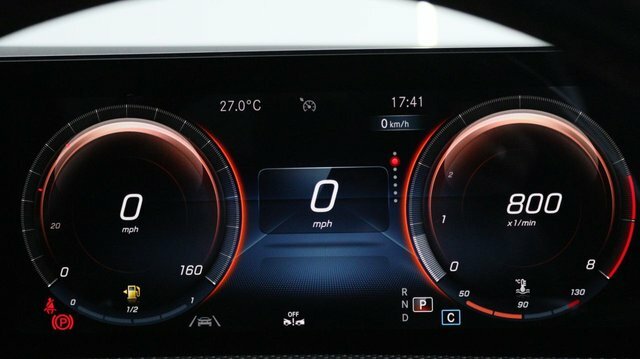 Mercedes-Benz CLA Class Saloon 1.3 Cla200 Amg Line Premium 2 Coupe 7G-dc Black #57