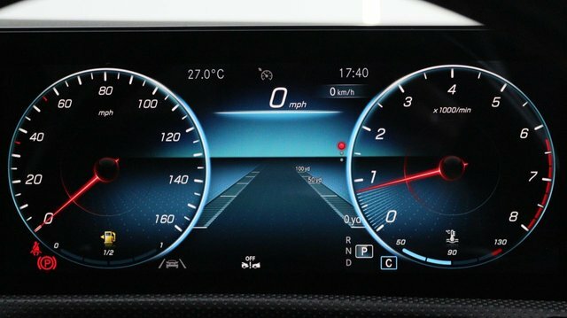 Mercedes-Benz CLA Class Saloon 1.3 Cla200 Amg Line Premium 2 Coupe 7G-dc Black #53