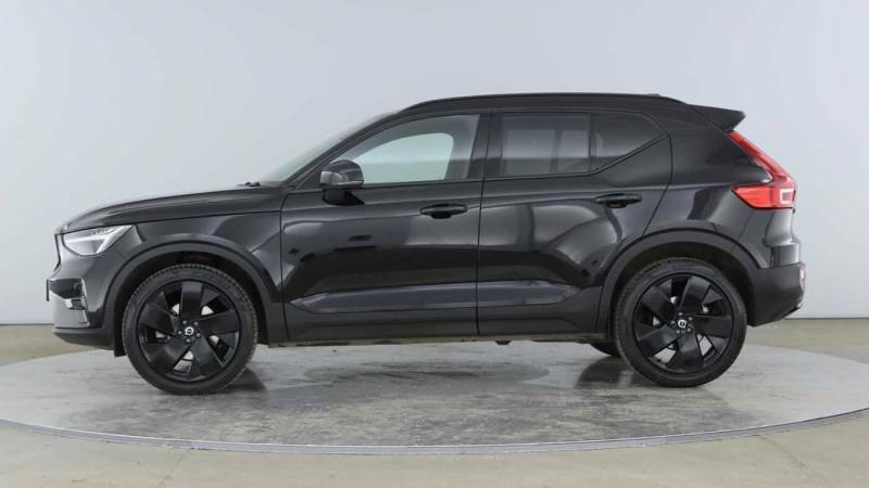 Volvo XC40 B3 Mild Hybrid Black Edition Plus - 2025 7 OY75UVC Black #6