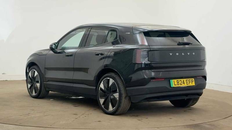 Volvo EX30 Single Motor Extended Range Ultra Black #3