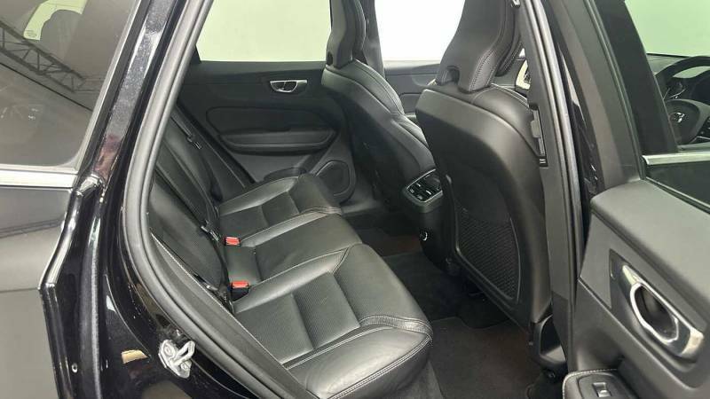 Volvo XC60 B5 Awd Inscription Pro Black #6
