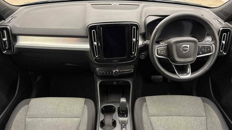 Volvo XC40 B3 Mild Hybrid Core Black #5