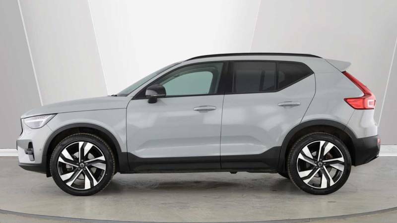 Volvo XC40 B3 Mild Hybrid Ultra Dark Grey #5