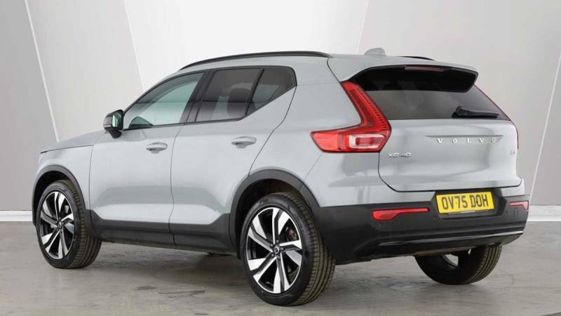 Volvo XC40 B3 Mild Hybrid Ultra Dark Grey #4