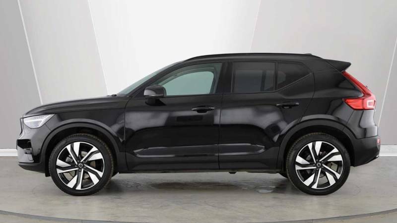 Volvo XC40 B3 Mild Hybrid Ultra Dark Black #5