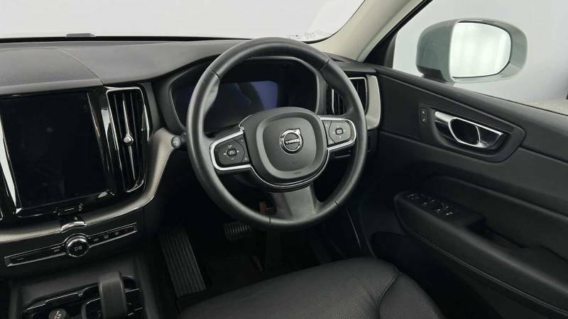 Volvo XC60 B5 Awd Mild Hybrid Core Grey #4