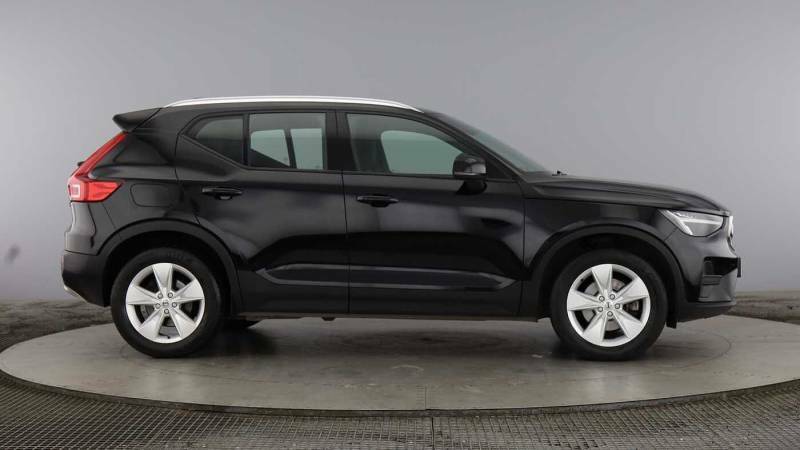 Volvo XC40 B3 Mild Hybrid Core Black #2
