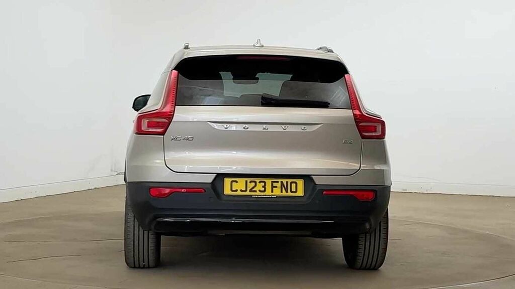 Volvo XC40 Ultimate, B4 Mild Hybrid, Dark #4