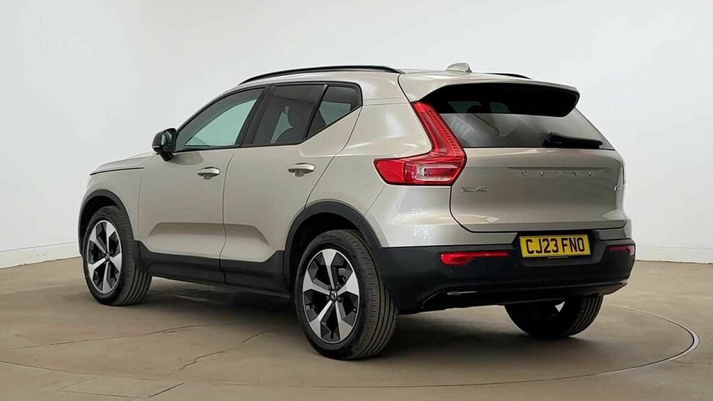 Volvo XC40 Ultimate, B4 Mild Hybrid, Dark #5