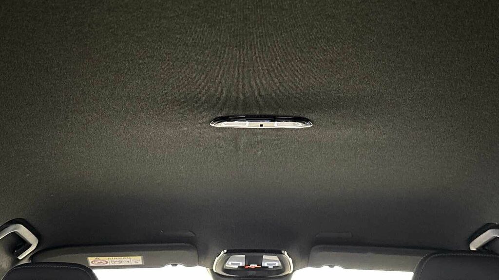 Volvo XC40 Plus, B4 Mild Hybrid, Dark White #17