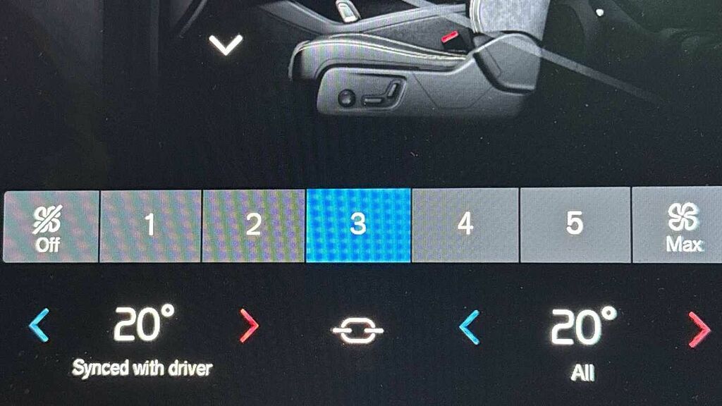 Volvo XC40 Plus, B4 Mild Hybrid, Dark White #39