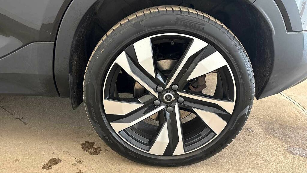 Volvo XC40 Plus, B4 Mild Hybrid, Dark White #15
