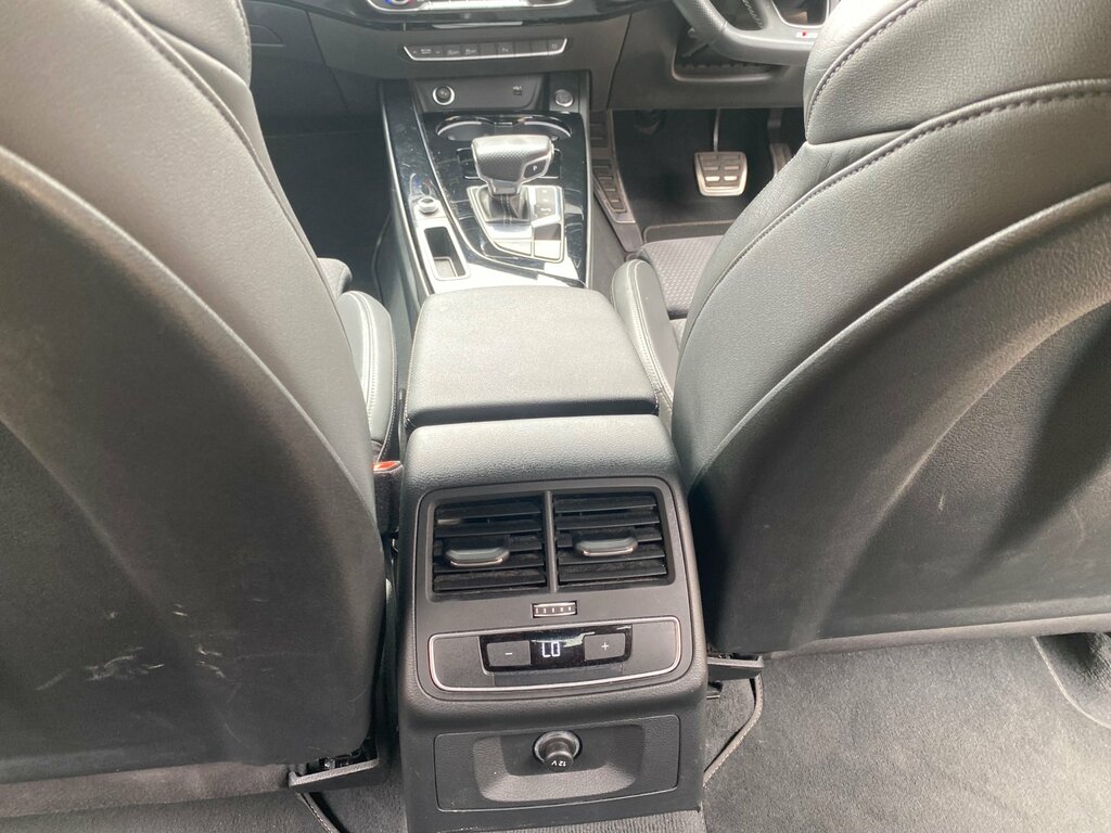Audi A4 2.0 Tfsi 35 Technik Saloon S Tronic Eur Black #42