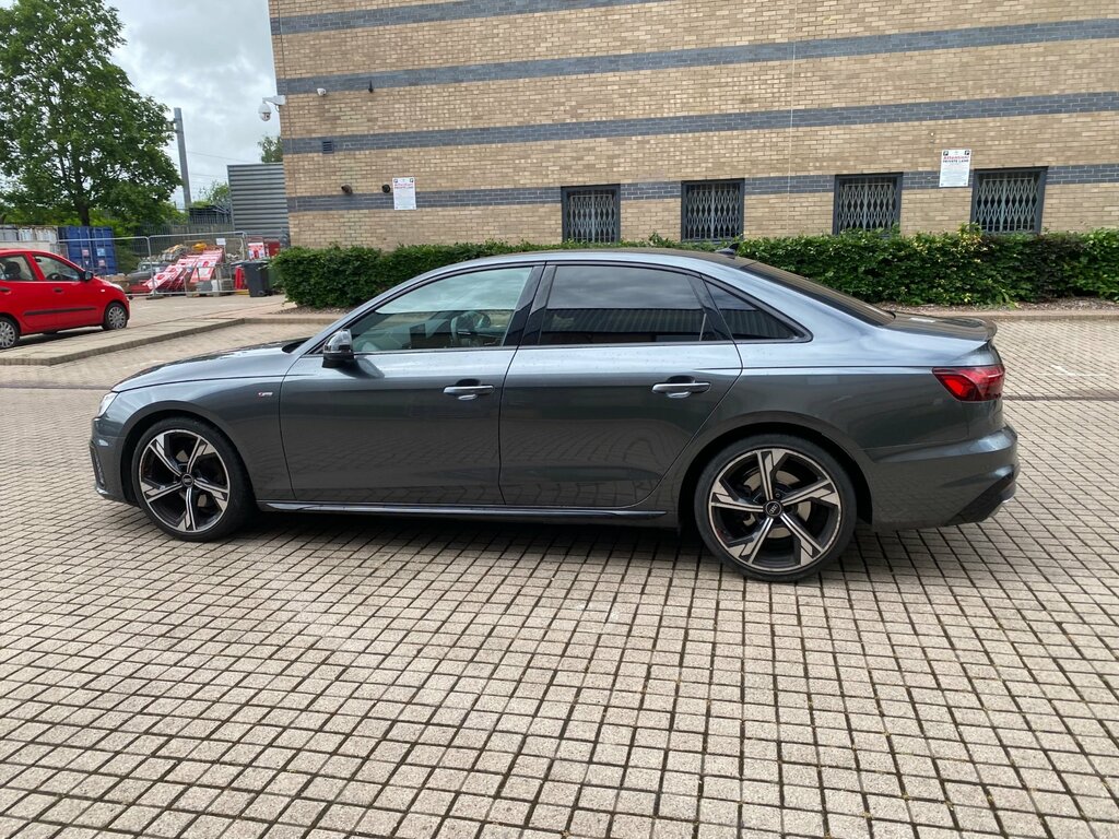Audi A4 2.0 Tfsi 35 Technik Saloon S Tronic Eur Black #15