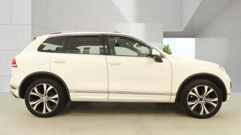 Volkswagen Touareg 3.0 Touareg V6 White #5