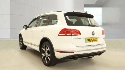 Volkswagen Touareg 3.0 Touareg V6 White #3