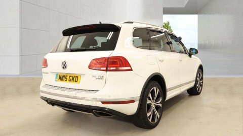 Volkswagen Touareg 3.0 Touareg V6 White #4