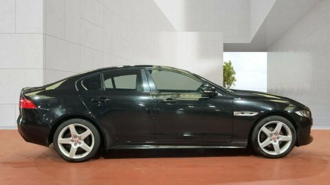 Jaguar XE 2.0 Xe R-sport Black #5