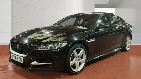 Jaguar XE 2.0 Xe R-sport Black #2