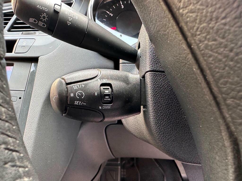 Peugeot 5008 1.6 Bluehdi Allure Euro 6 Ss Grey #32