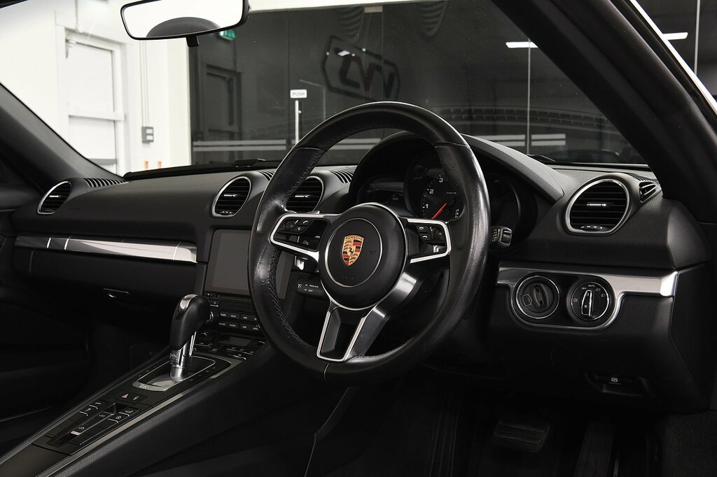 Porsche 718 Boxster T White #5