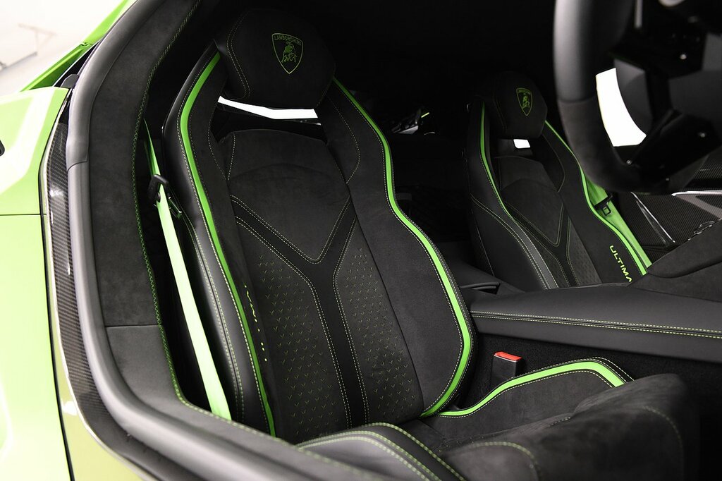 Lamborghini Aventador Ultimae Roadster #9