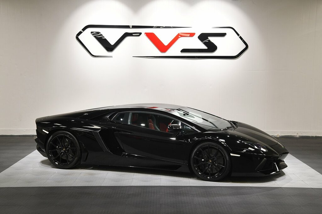 Lamborghini Aventador Lp 700-4 Black