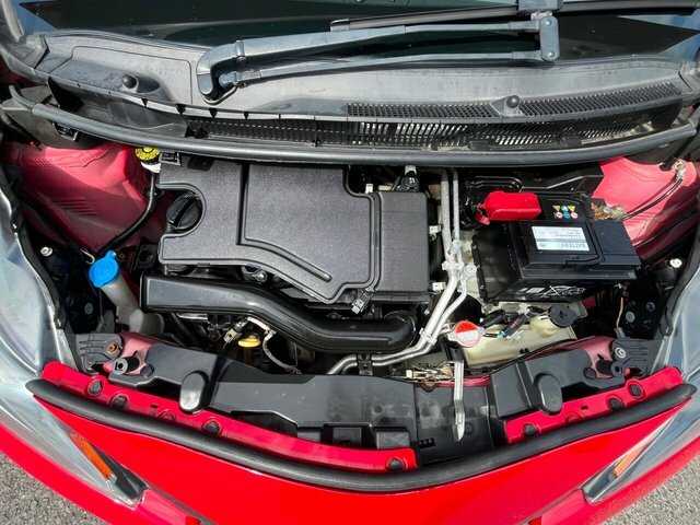 Toyota Aygo Vvt-i X-style Hatchback Red #2