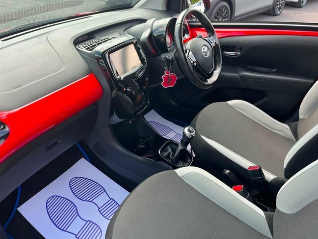 Toyota Aygo Vvt-i X-style Hatchback Red #5