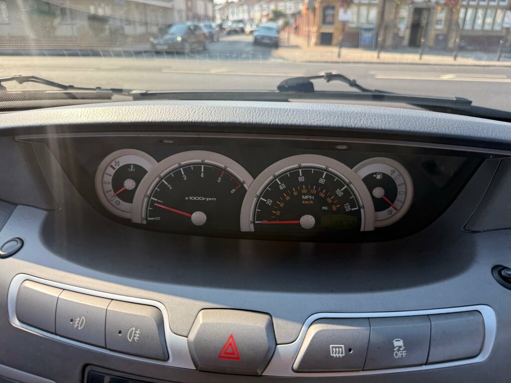 SsangYong Turismo 2.2D Ex T-tronic Euro 6 Black #27