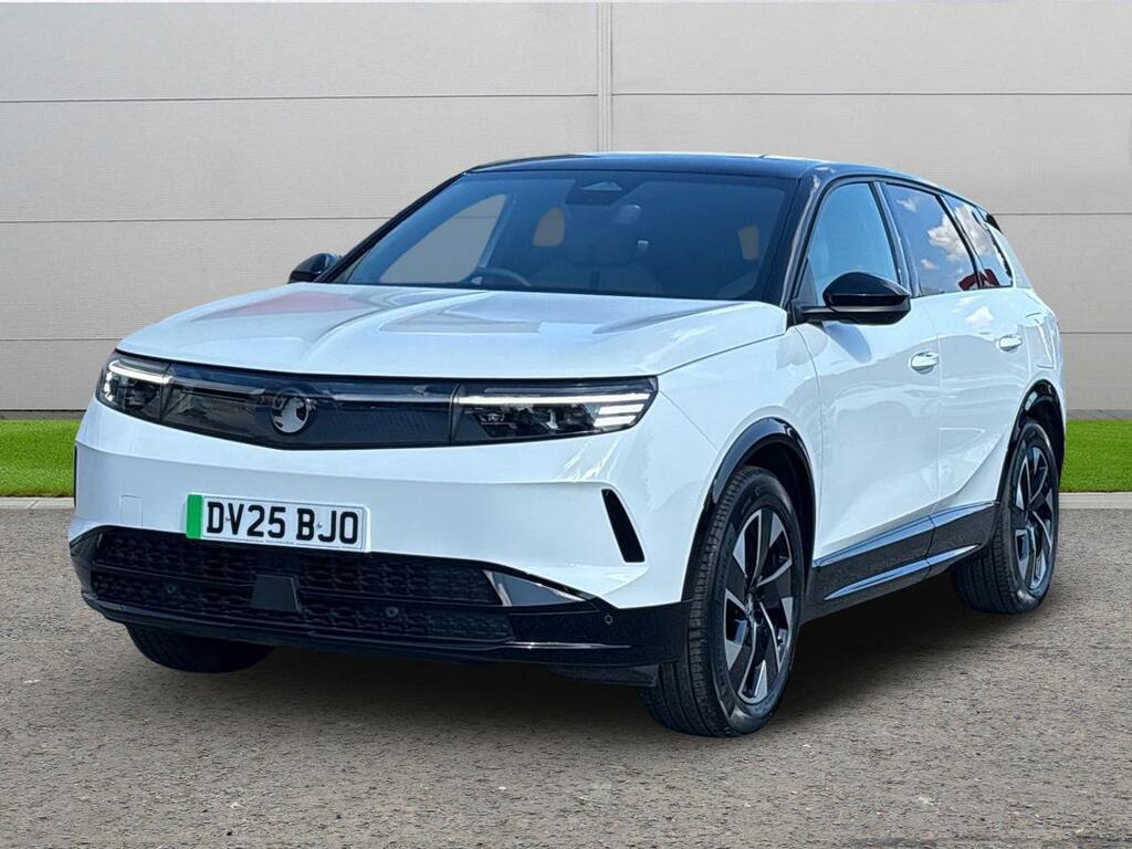 Vauxhall Grandland 73Kwh Gs DV25BJO White #3