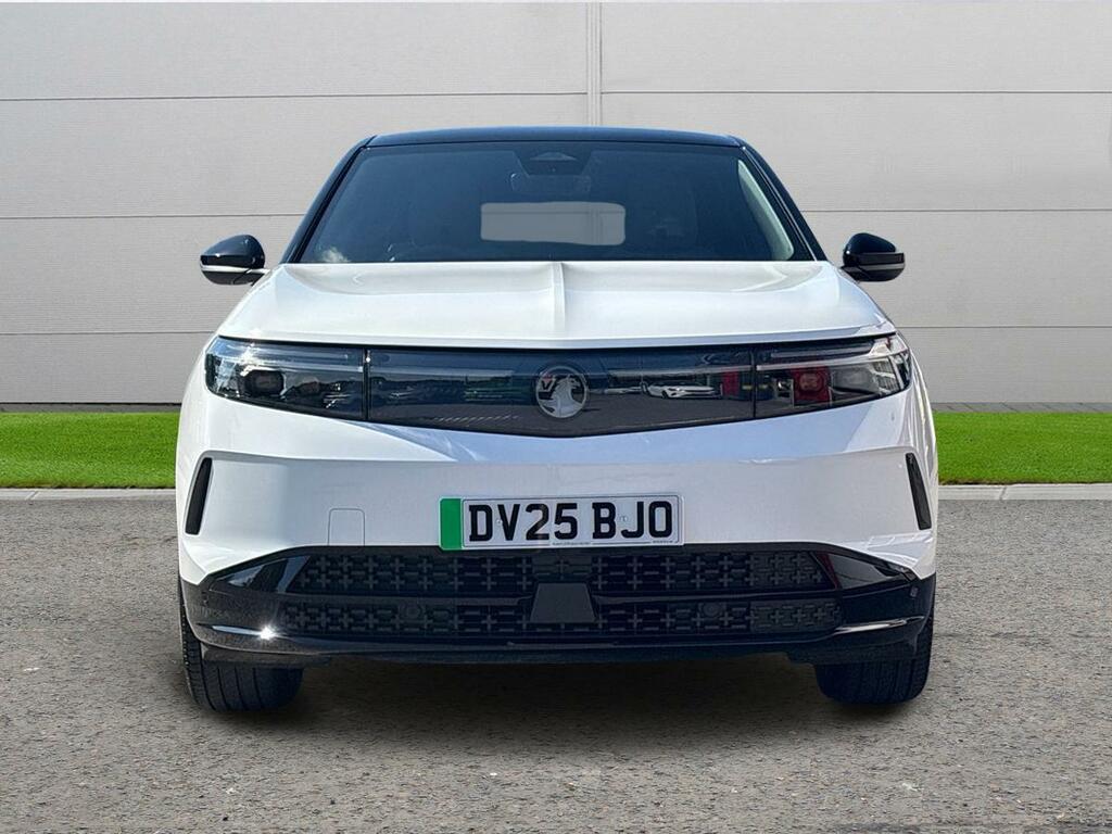 Vauxhall Grandland 73Kwh Gs DV25BJO White #2
