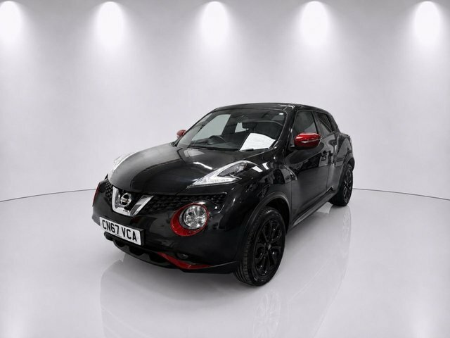 Nissan Juke N-connecta Suv Black #2