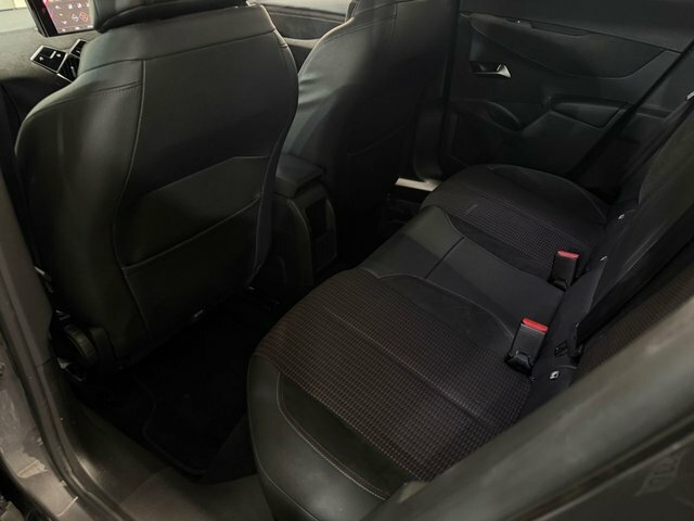 DS DS 3 Crossback 1.2 Puretech La Premiere Crossback Eat8 Euro 6 S Black #31
