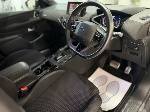 DS DS 3 Crossback 1.2 Puretech La Premiere Crossback Eat8 Euro 6 S Black #9