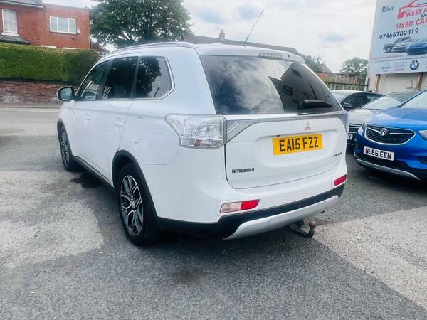 Mitsubishi Outlander 2.2 Di-d Gx4 4Wd Euro 5 Ss White #6