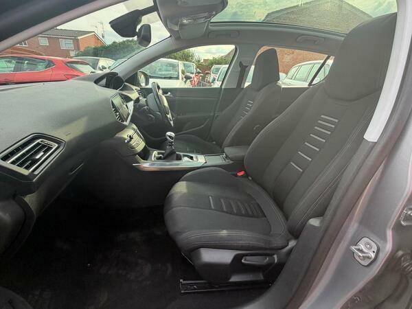 Peugeot 308 1.6 Hdi 115 Active 2014 Red #31